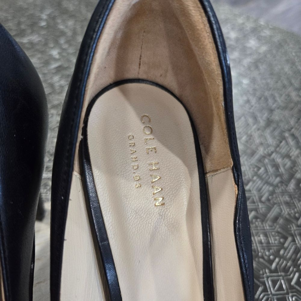 🐢 Cole Haan Antoinette Grand Pump 4" heel size 10.5 Exceptional condtion. - Picture 4 of 17